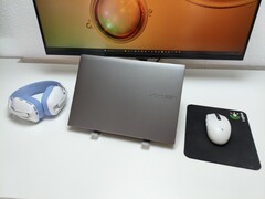 Extrem leicht, ausdauernd und trotzdem performant: Das MSI Prestige 13 AI+