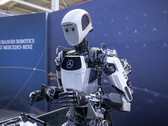 Mercedes-Benz setzt in Zukunft auf humanoide Roboter (Quelle: Mbpassion).