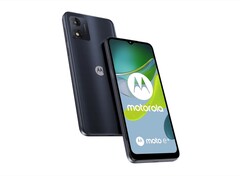 Das Motorola Moto E13 setzt auf einen 5.000 mAh Akku und eine Dual-SIM zum günstigen Preis. (Bild: Motorola)