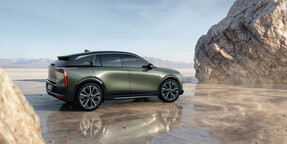 Französischer Luxus für die Premium-Klasse: Der neue DS N°7 verspricht bis zu 740 Kilometer elektrische Reichweite gepaart mit Pariser Flair.