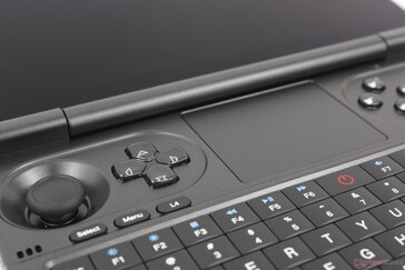 Das Touchpad hat angesichts des kleinen 7-Zoll-Bildschirms eine ordentliche Größe