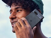 Das Google Pixel 7a kann in der Akku-Analyse von DxOMark nicht überzeugen. (Bild: Google)