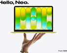 Das MacBook Neo ist nun ab 799 Euro erhältlich. Abbildung: Ein Werbefoto, das die Vorderseite des Laptops zeigt (bearbeitet).