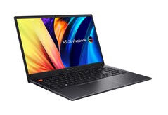 Das Asus Vivobook S15 OLED kombiniert ein 120 Hz OLED-Display mit einem schnellen Intel-Prozessor. (Bild: Asus)