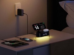 Die ChargeUltra G4 lädt mehrere Geräte und ist unter anderem Nachtlicht