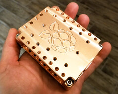 Dieses Raspberry Pi-Gehäuse aus massivem Kupfer soll für eine exzellente passive Kühlung des kleinen Rechners sorgen. (Bild: Desalvo Systems)