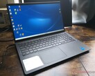 Dell Inspiron 15 Office-Laptop mit 120Hz-Display, AMD Ryzen 5 und erweiterbarem RAM für unschlagbar günstige 344 Euro (Bild: Allen Ngo)