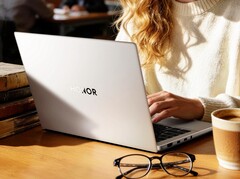 Das Honor MagicBook 16 bietet Intel Panther Lake zum relativ erschwinglichen Preis.