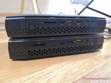 Vorderseite: IR-Empfänger, SD-Leser, USB-C mit Thunderbolt 4, 2x USB-A 3.1, 3,5-mm-Combo-Audio