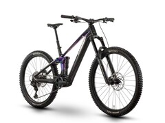 Mit dem Raymon Tarok Pro bietet Raymon ein neues Fully-MTB mit Avinox-Motor an