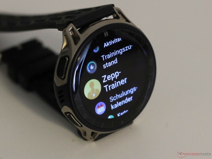 Die Cheetah 2 Pro ist eine runde Smartwatch
