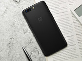 OnePlus 5: OxygenOS 4.6 Update soll Akkulaufzeit verbessern