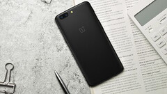 OnePlus 5: OxygenOS 4.6 Update soll Akkulaufzeit verbessern