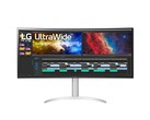 Der neueste ultrabreite Monitor von LG kann per USB-C angeschlossene Laptops mit bis zu 90 Watt aufladen. (Bild: LG)
