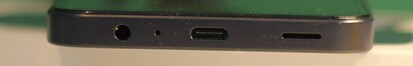Unten: 3,5mm-Audioport, Mikrofon, USB-C-Port, Lautsprecher