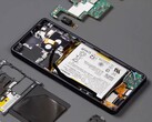 Das Sony Xperia 1 IV ist fast identisch aufgebaut wie das Vorgängermodell. (Bild: WekiHome, YouTube)