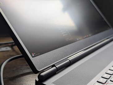 Keine Edge-to-Edge-Glas-, OLED- oder Touchscreen-Optionen. G-Sync kommt standardmäßig