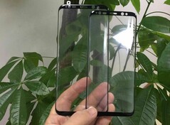 Sowohl für das kleine als auch das große Samsung Galaxy S8 sind Screen-Protektoren geleakt.