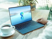 Microsoft Edge soll seit dem jüngsten Update der schnellste Browser sein, der für Windows 10 verfügbar ist. (Bild: Dell / Microsoft, bearbeitet)