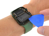 Die Apple Watch Series 7 kann erstaunlich leicht repariert werden. (Bild: iFixit)