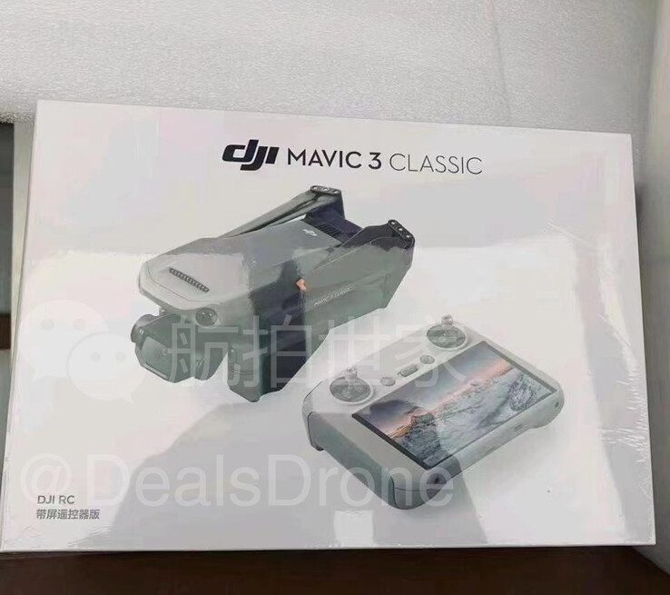 Die DJI Mavic 3 Classic Drohne ist erstmals im Paket mit dem DJI RC zu sehen. (Bild via @DealsDrone)