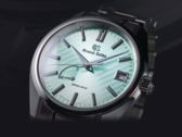 Das Zifferblatt der neuen Grand Seiko SBGA523 ist mintgrün und wird von einem diagonalen Federmuster überlagert