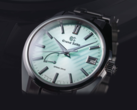 Das Zifferblatt der neuen Grand Seiko SBGA523 ist mintgrün und wird von einem diagonalen Federmuster überlagert