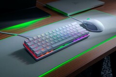 Die Razer Huntsman Mini ist sowohl in Schwarz als auch in Weiß erhältlich, RGB-Beleuchtung ist immer mit dabei. (Bild: Razer)