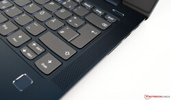 Lautsprecherausgang auf der rechten Seite