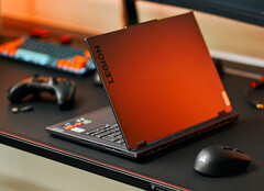 Das Lenovo Legion 5 bietet einen tollen OLED-Bildschirm im schlanken 14-Zoll-Gehäuse (Bild: Alex Wätzel)
