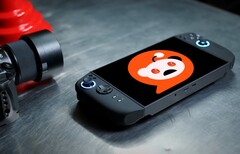 Lenovo Legion Go 2 mit traurigem Reddit-Logo