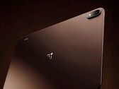 Das OnePlus Pad 4 wird wahlweise in Braun oder in Grün angeboten.
