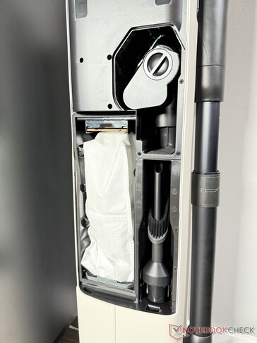 Staubbeutel und Stauraum für Zubehör