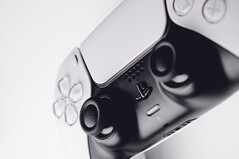 Abonnenten von PlayStation Plus erhalten im August insgesamt drei Spiele kostenlos, inklusive Yakuza: Like a Dragon. (Bild: TECHRPT)