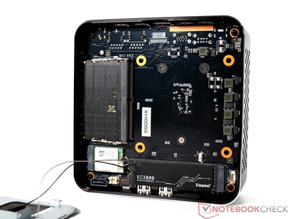 Morefine M600 mit geöffneter Gehäuseoberseite