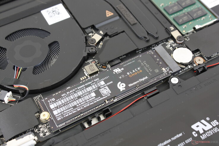 Es gibt nur Platz für eine einzelne M.2-2280-SSD (PCIe 4.0).