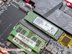 128 GB fassende PM871-SATA-III-SSD (M.2 2280) und leerer M.2-Slot