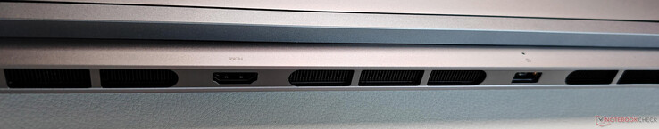 Rückseite: HDMI 2.1, Strom