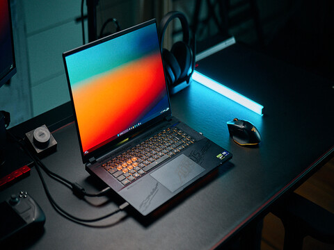 Video: Schneller als Legion, ROG & Co.? - Aorus Master 16 Review