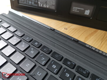 ... werden am Keyboard magnetisch angedockt