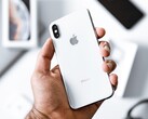 Apple wird wieder einmal vorgeworfen, iPhones absichtlich langsamer zu machen, diesmal betrifft es sogar das neueste Modell. (Bild: Kevin Bhagat)