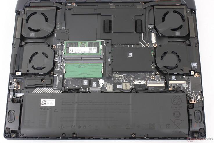 2026 Alienware 16 Area-51, Hauptplatine