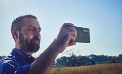 Das Sony Xperia 1 III bietet eine ungewöhnliche Ausstattung inklusive einer 12 MP Triple-Kamera. (Bild: Sony)