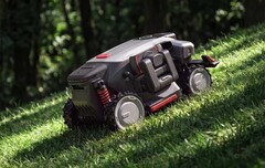 Der Anker Eufy Mähroboter S2 Max verspricht randloses Mähen.