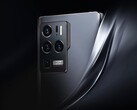 Das ZTE Axon 30 Ultra bietet gleich drei 64 Megapixel Kameras, zusätzlich zur 8 MP Tele-Kamera. (Bild: ZTE)