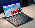 Lenovo Yoga Pro 7 14 G8 Laptop im Test - AMD Zen4 ist nicht automatisch besser