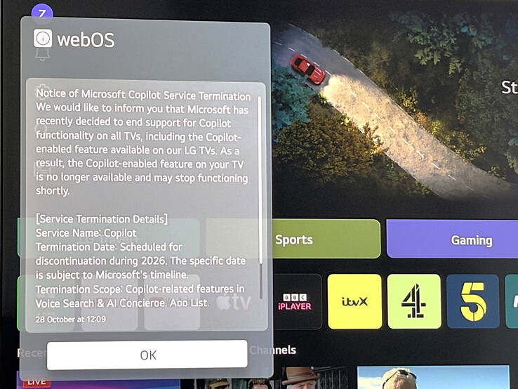 Benachrichtigung auf einem LG-Fernseher mit webOS zur bevorstehenden Einstellung von Microsoft Copilot