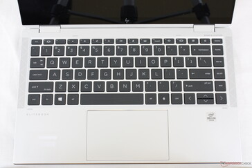 HP hat neue Tastaturfunktionen (Kamerablende und programmierbare Tasten) eingeführt, die es beim EliteBook x360 1040 G5 noch nicht gab.