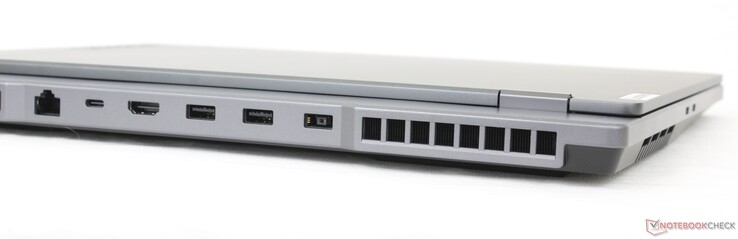 Rückseite: Gigabit RJ-45, USB-C 3.2 Gen. 2 mit DisplayPort 1.4 + Power Delivery, HDMI 2.1, 2x USB-A 3.2 Gen. 1, Netzteil