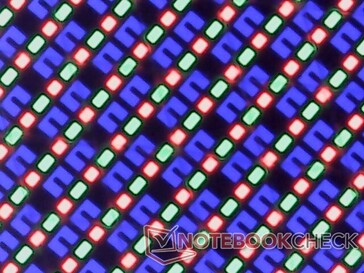 Klare OLED-Subpixel mit minimaler Körnung